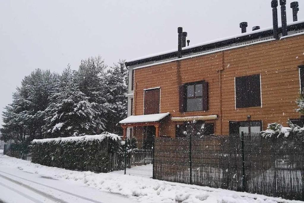 Casa Nora Villanúa מראה חיצוני תמונה